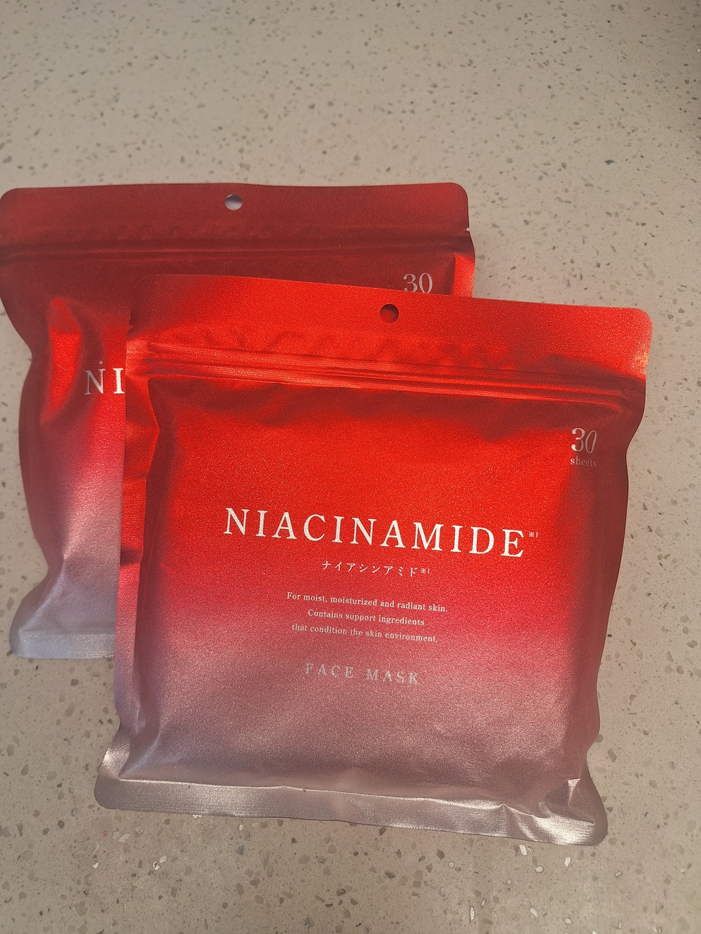 Niacinamide Face Mask – Brightening Red Sheet Mask